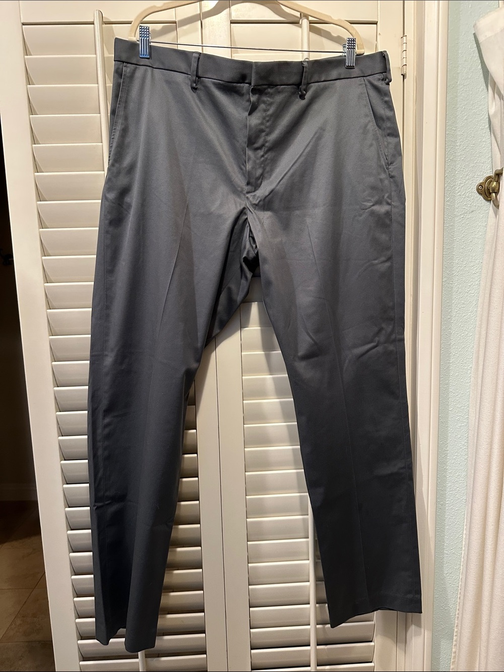 Nordstrom Men's Dark Gray Flat-Front Dress Pants